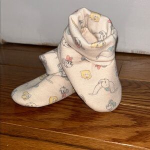 Primark, Cream Disney character Print Baby Booties